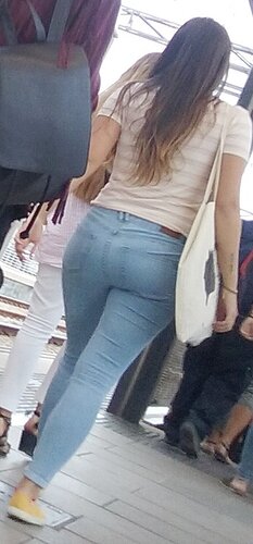 Tight Jeans 545
