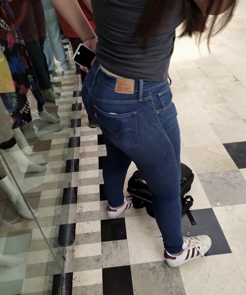 Hot Chick Tight Jeans Thong Slip At Mall Tigh