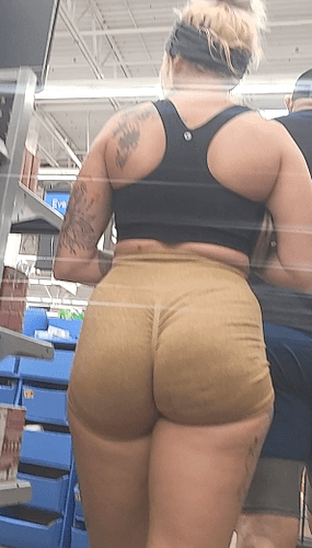 BLONDE PAWG WITH PUMPED UP BUBBLE (74)