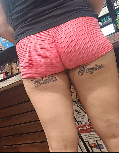 skank at gas station flaunting ass (6)