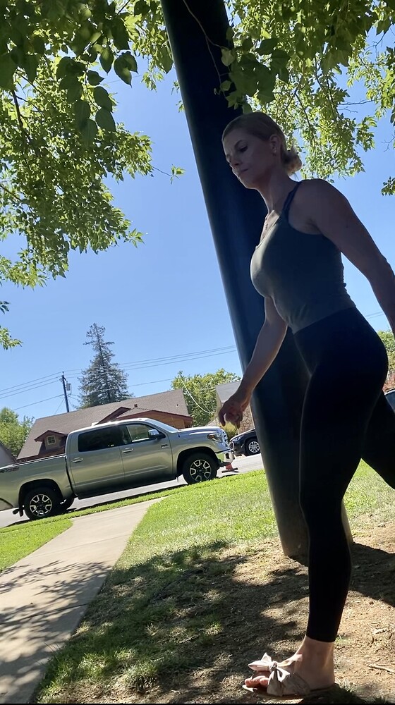 Perfect Body Milf Walking In The Park Spandex Leggings And Yoga Pants