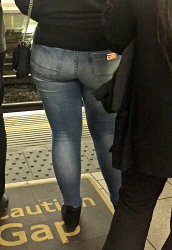 Tight jeans 920