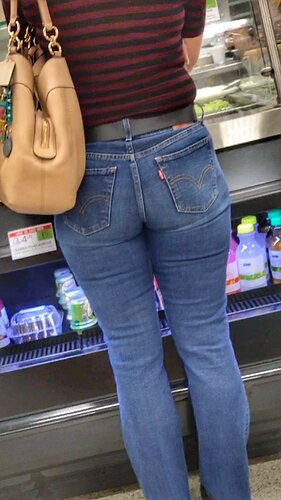 Tight Levis Jeans 770
