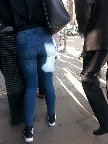 Tight Jeans 340
