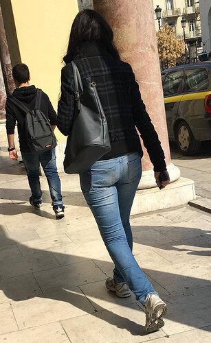Tight Jeans 3473