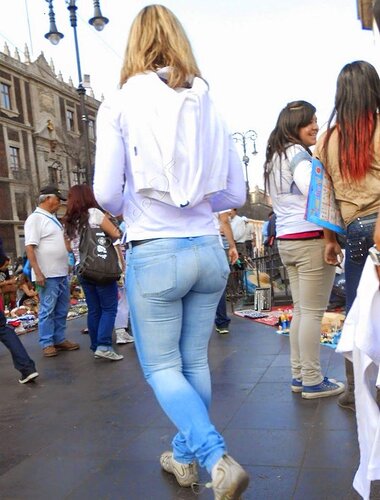 Tight Ass Jeans 682