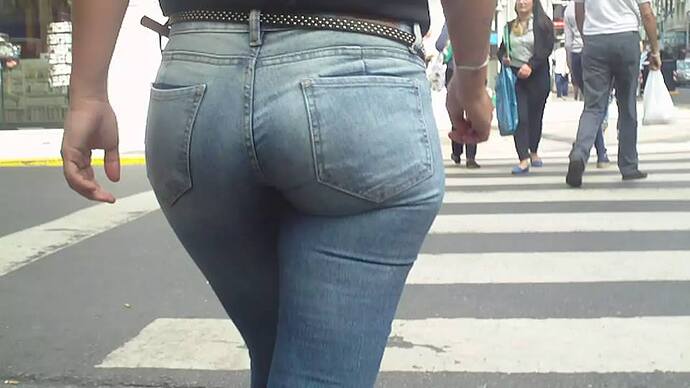 Tight Jeans 695