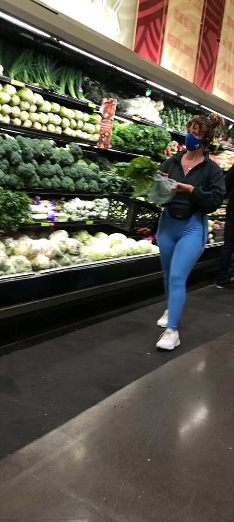 Curly hair PAWG left me no choice (light blue leggings)