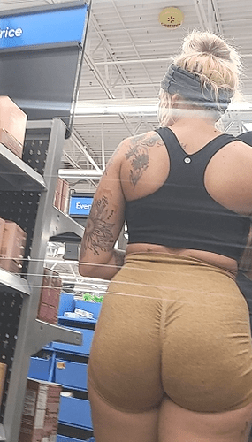 BLONDE PAWG WITH PUMPED UP BUBBLE (73)