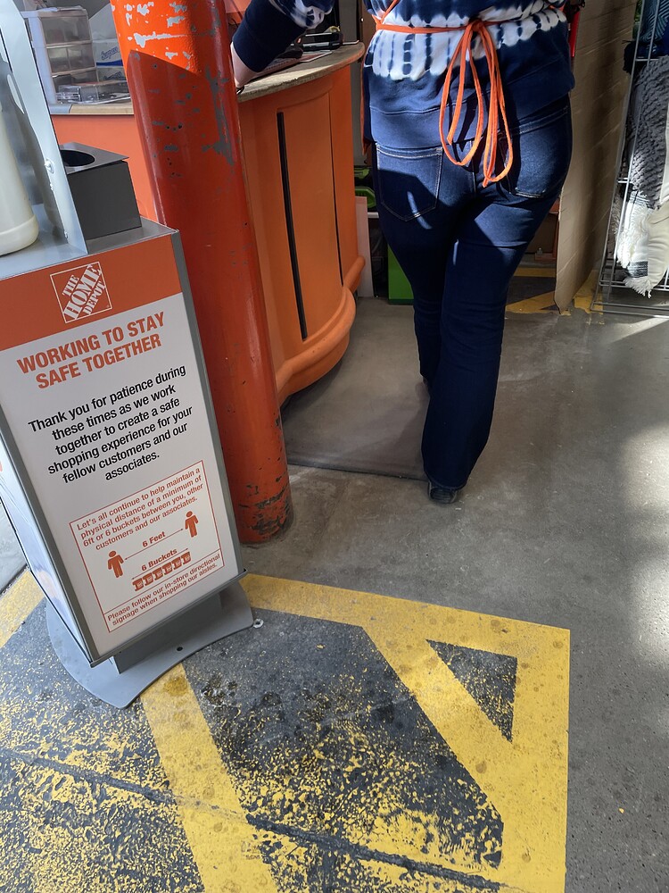 Chunky Home Depot employee - Tight Jeans - Forum