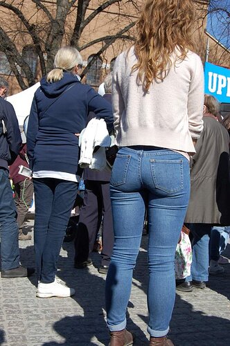 Tight Jeans 1165