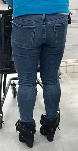 Tight Levis Jeans 493