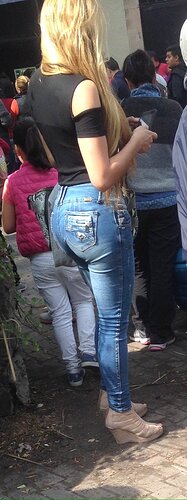 Tight Jeans 4937