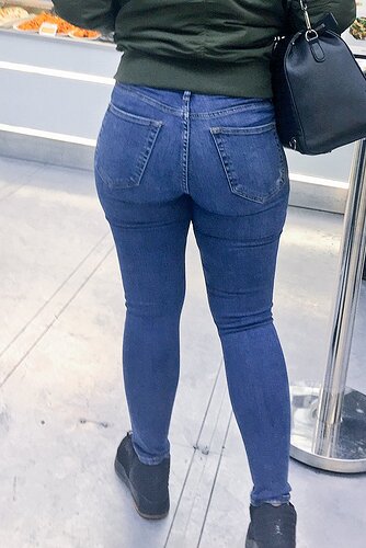 Tight Jeans 3713