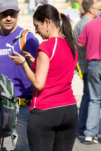 Brunette Wide Hips Pink Bike - comoadoro (6)