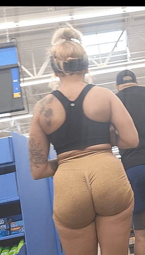 BLONDE PAWG WITH PUMPED UP BUBBLE (83)