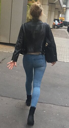 Tight Jeans 1511