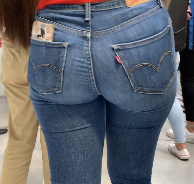 Thick ass in tight jeans - Tight Jeans - Forum