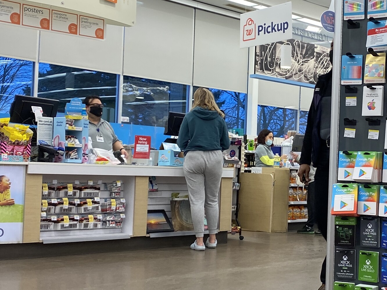Pawg milf shopping at Walgreens Spandex, Leggings & Yoga Pants Forum