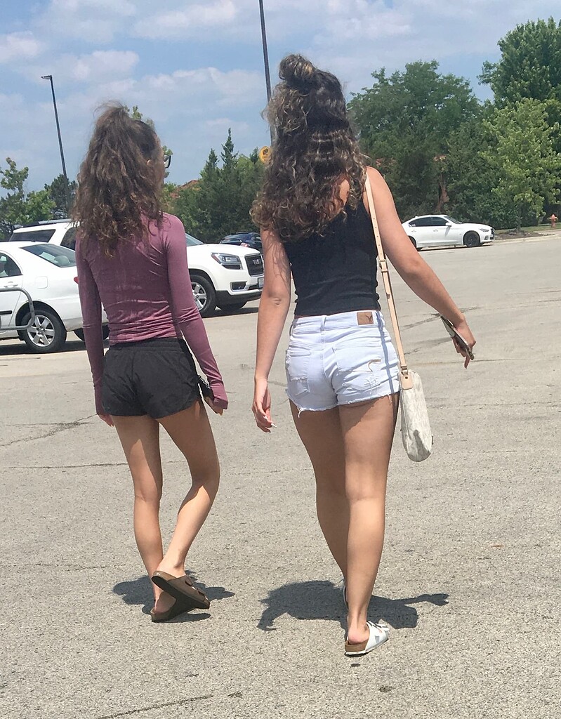 Two Cuties in Shorts - Short Shorts & Volleyball - Forum