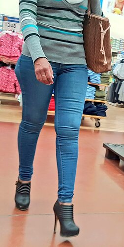 Tight Levis Jeans 167