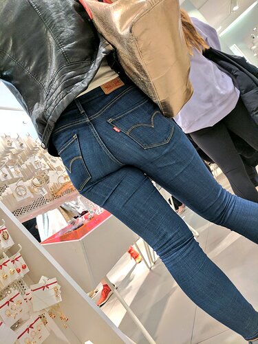 Tight Levis Jeans 274