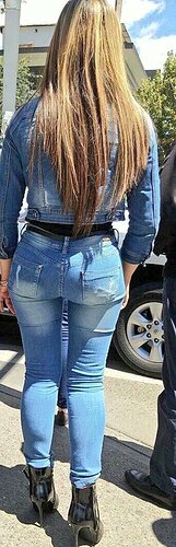 Tight Jeans 397