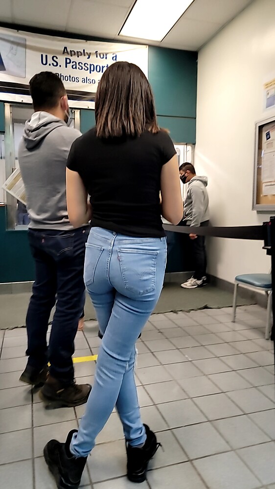 Cutie in tight jeans - Tight Jeans - Forum