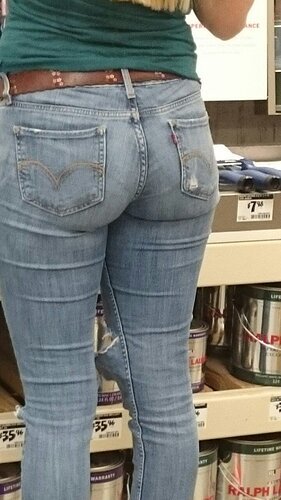 Tight Levis Jeans 46