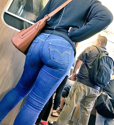 Tight Levis Jeans 282