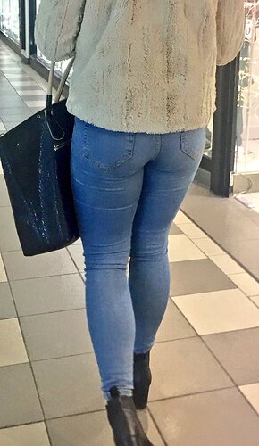 Tight Jeans 1519