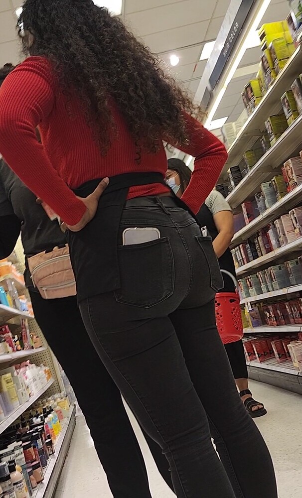 Distracted Latina black jeans - Tight Jeans - Forum