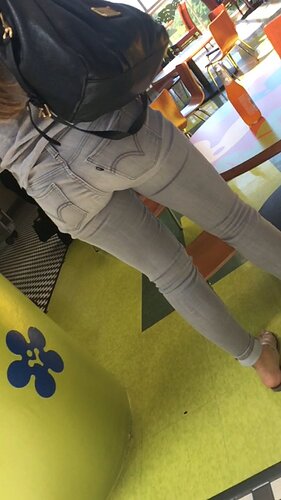 Tight Levis Jeans 299