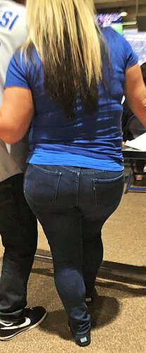 Tight Levis Jeans 394