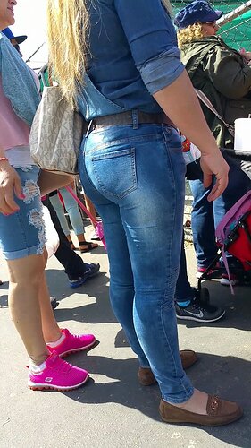 Tight Ass Jeans 775