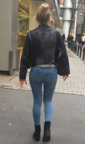 Tight Jeans 1510