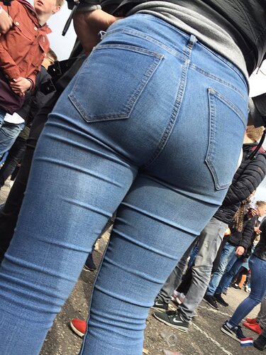 Tight Ass Jeans 544