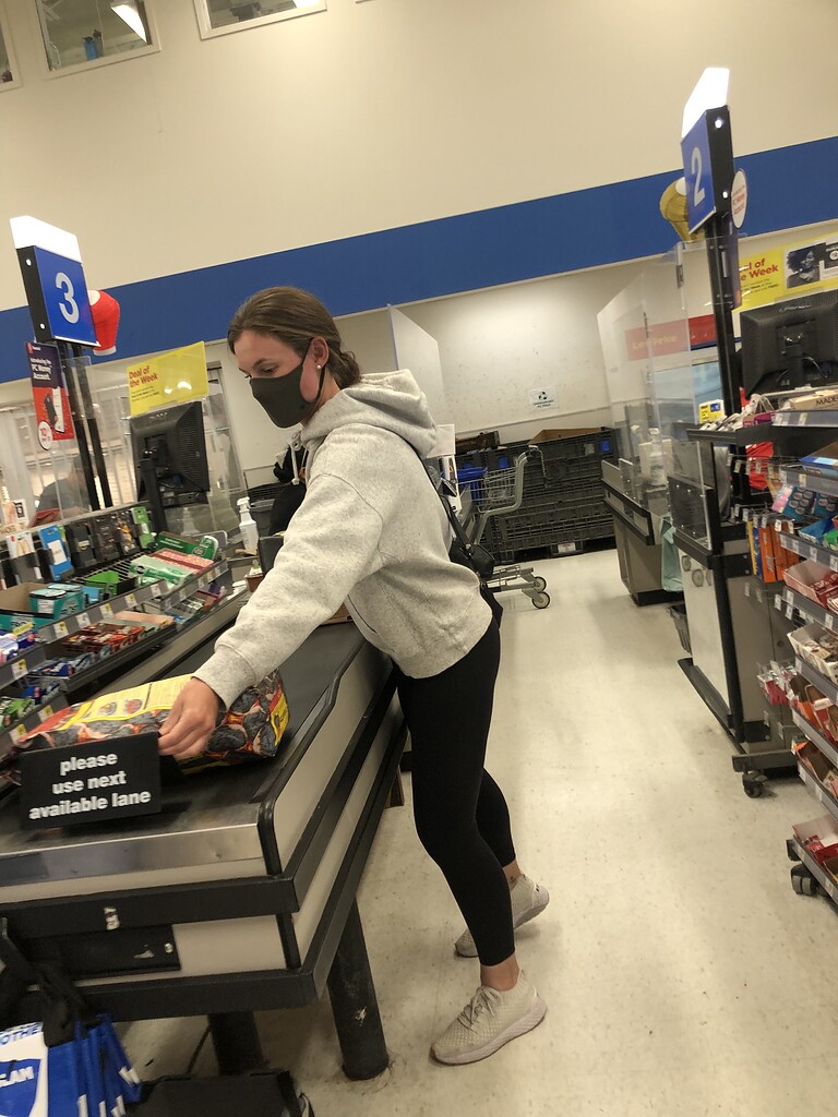 Tight bird at the supermarket - Spandex, Leggings & Yoga Pants - Forum