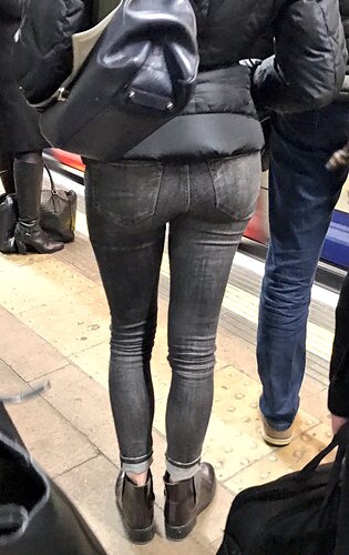Tight Jeans 2504