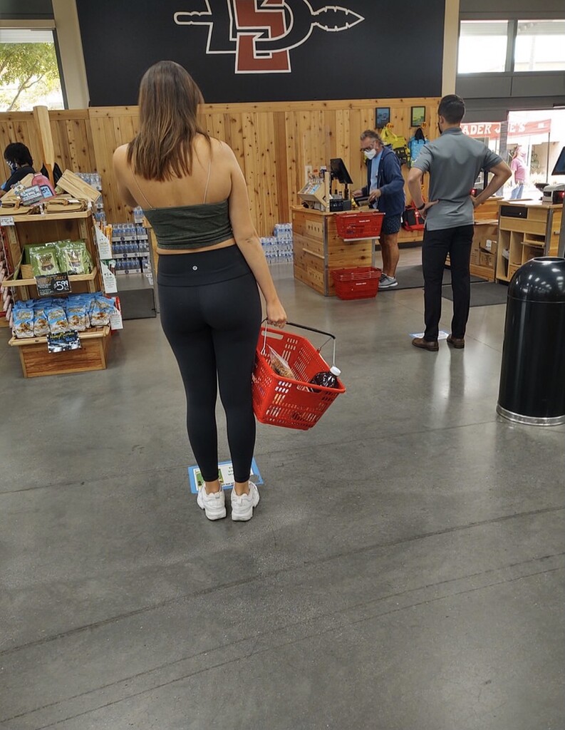 Hot Gym Chick Great Ass At The Supermarket Spandex Leggings And Yoga Pants Forum