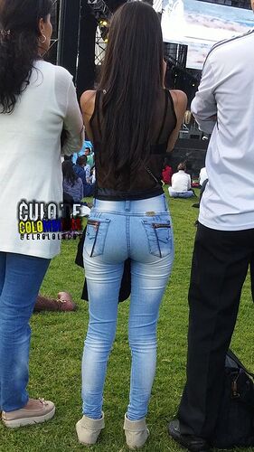 Tight Jeans 1324