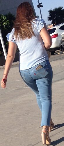 Tight Levis Jeans 729