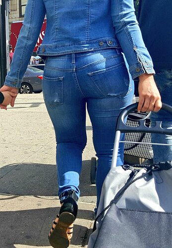 Tight Jeans 349