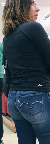Tight Levis Jeans 174