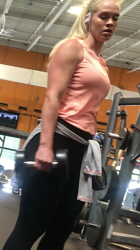 Danielle Booty Fitness V (3)_Moment6