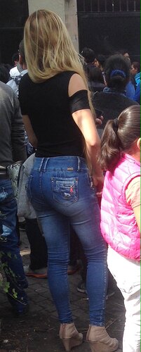 Tight Jeans 4931