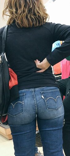 Tight Levis Jeans 172