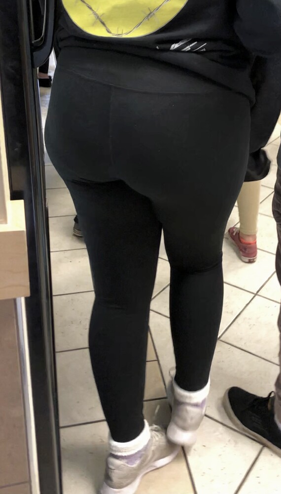 Line up to order - Spandex, Leggings & Yoga Pants - Forum