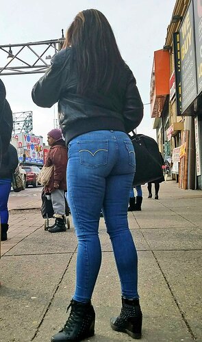 Tight Levis Jeans 419