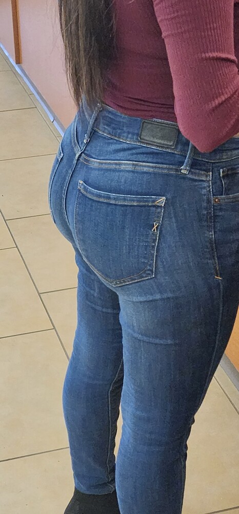 Bank Teller Latina Booty Tight Jeans Forum